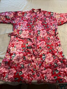 Floral Satin Robe in Vibrant Pink and Red